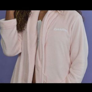 NWT Pink Calvin Klein fluffy bathrobe